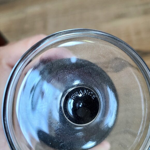 Set of 2 ruby red glass goblets France. Retro kitchen. Footed red wine glasses. - Picture 5 of 5